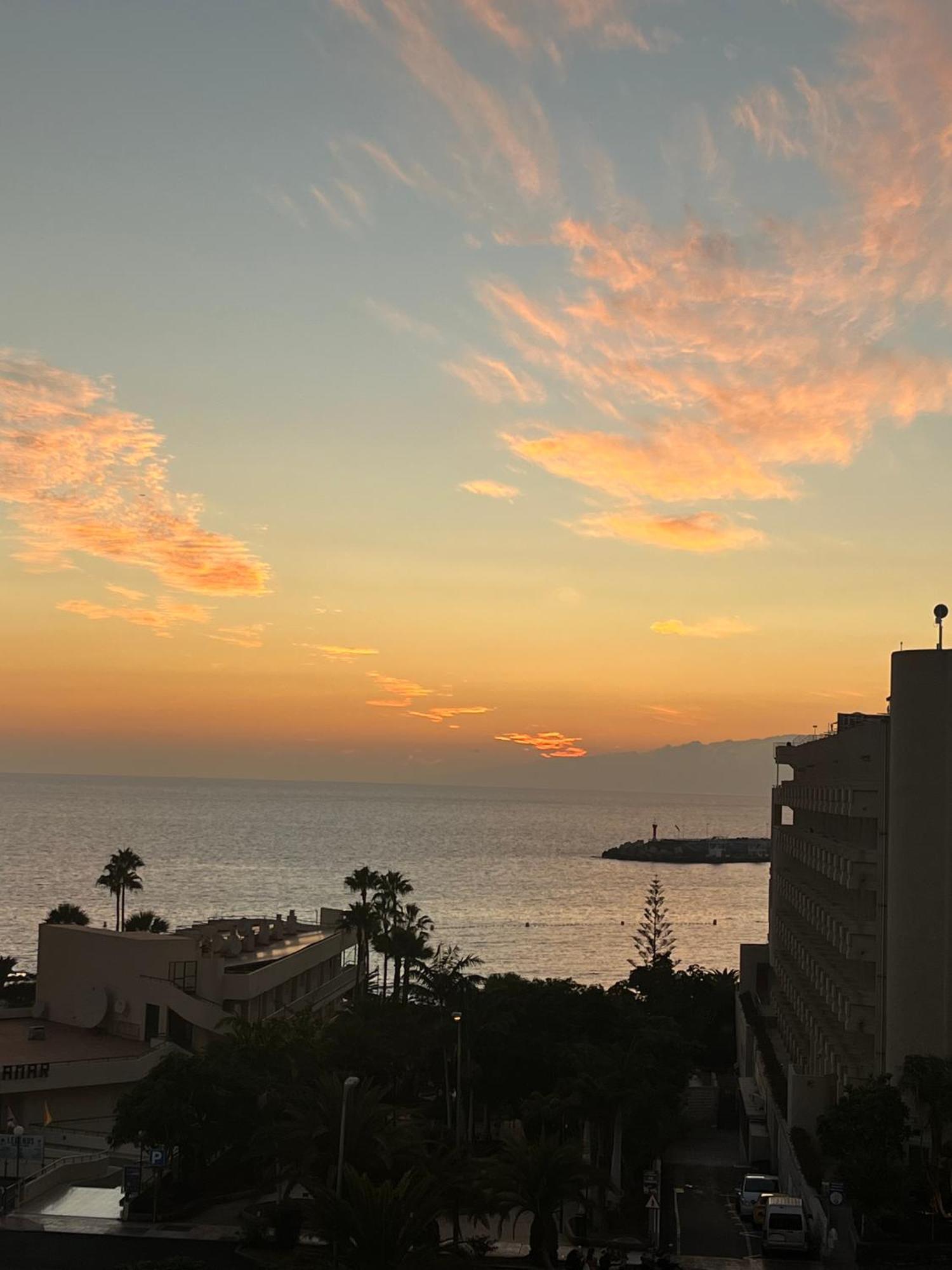 Appartement Sea View Penthouse With Large Terrace à Los Cristianos  Extérieur photo