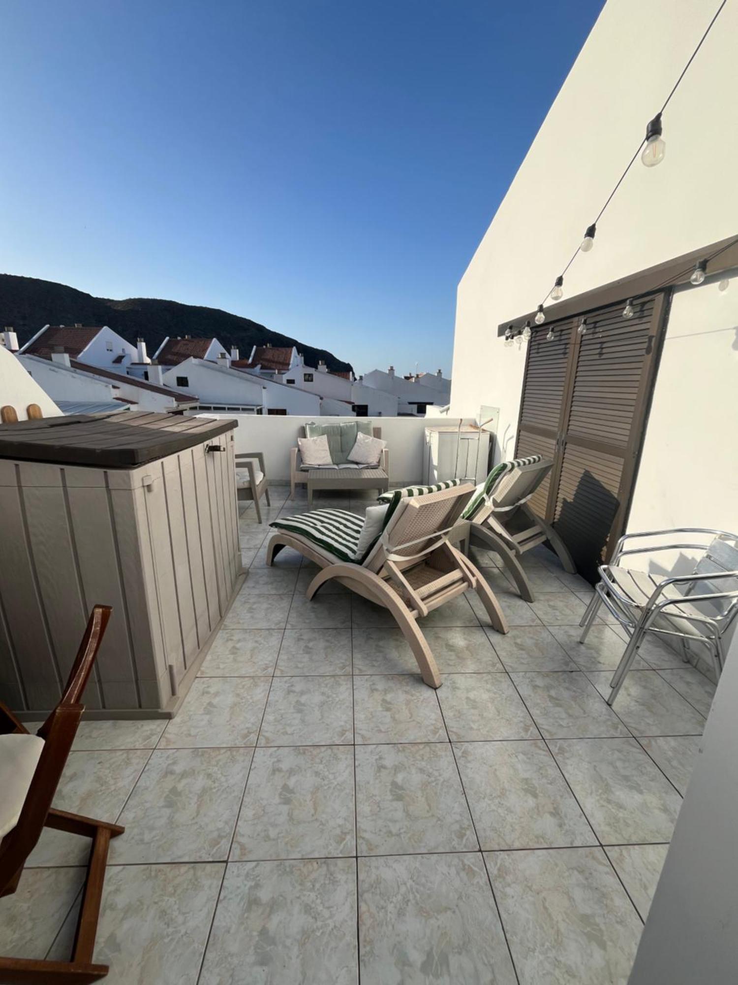 Appartement Sea View Penthouse With Large Terrace à Los Cristianos  Extérieur photo